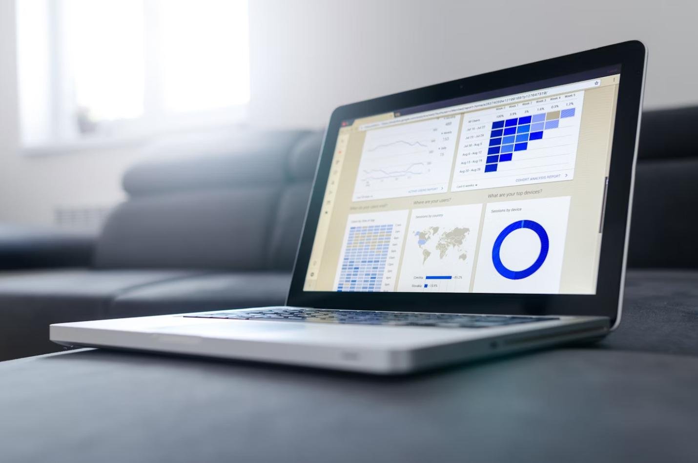 Software Showdown: Comparing Top Accounting Platforms for Small Businesses