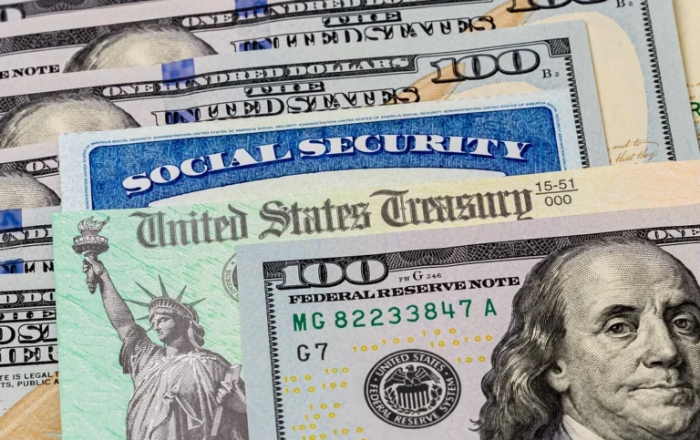 At what age should you start collecting social security – 62 or 70?